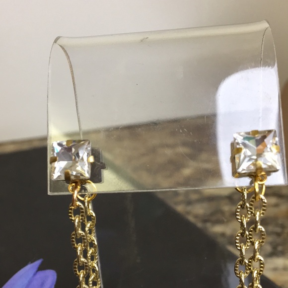 Rhinestone Chain Link Earrings - Picture 5 of 6
